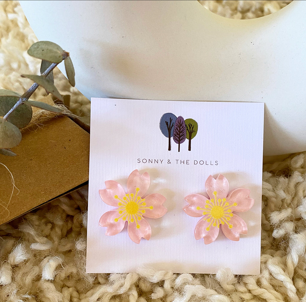 Happy Flower Studs - Soft Pink