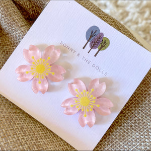 Happy Flower Studs - Soft Pink