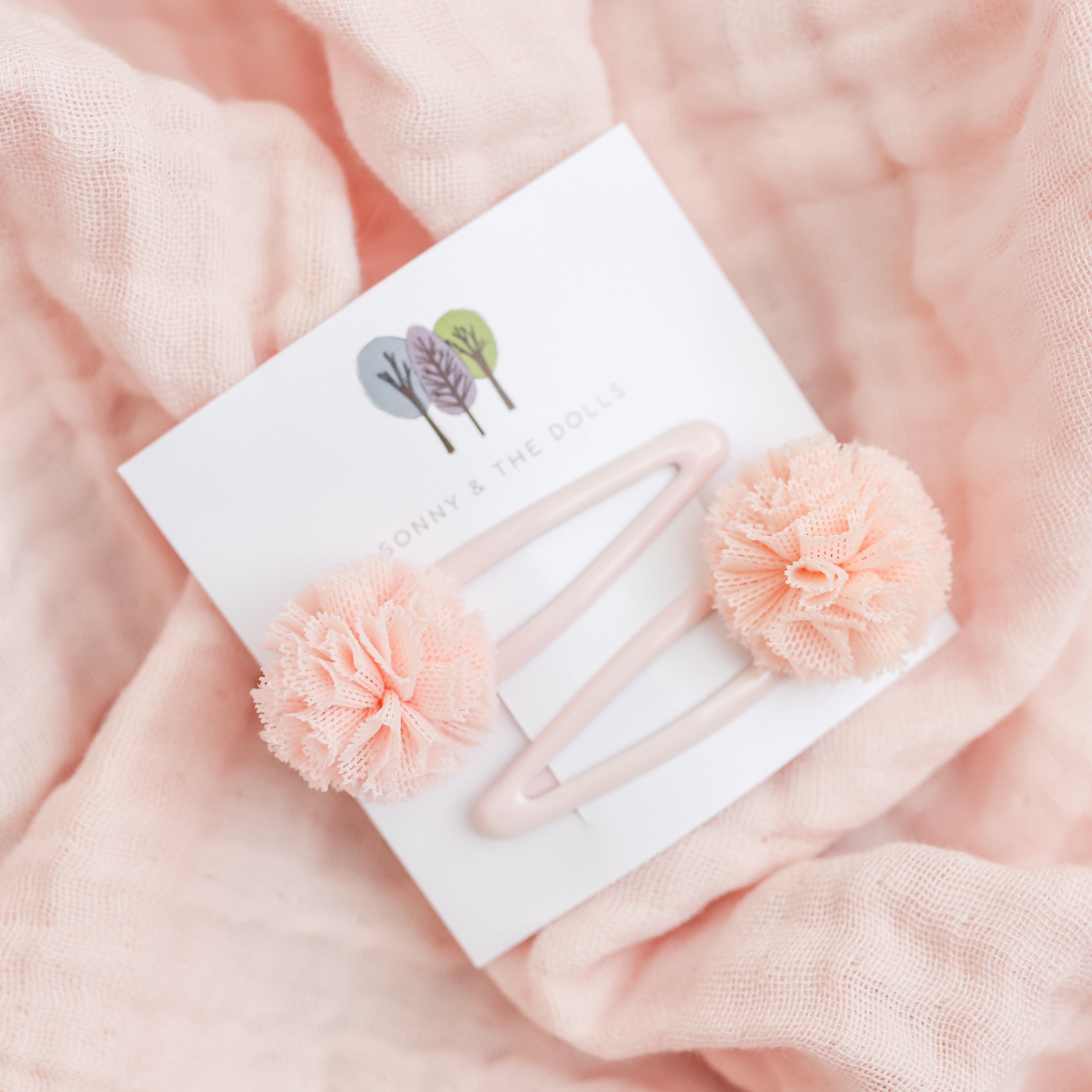 Tulle Pom Clip Set
