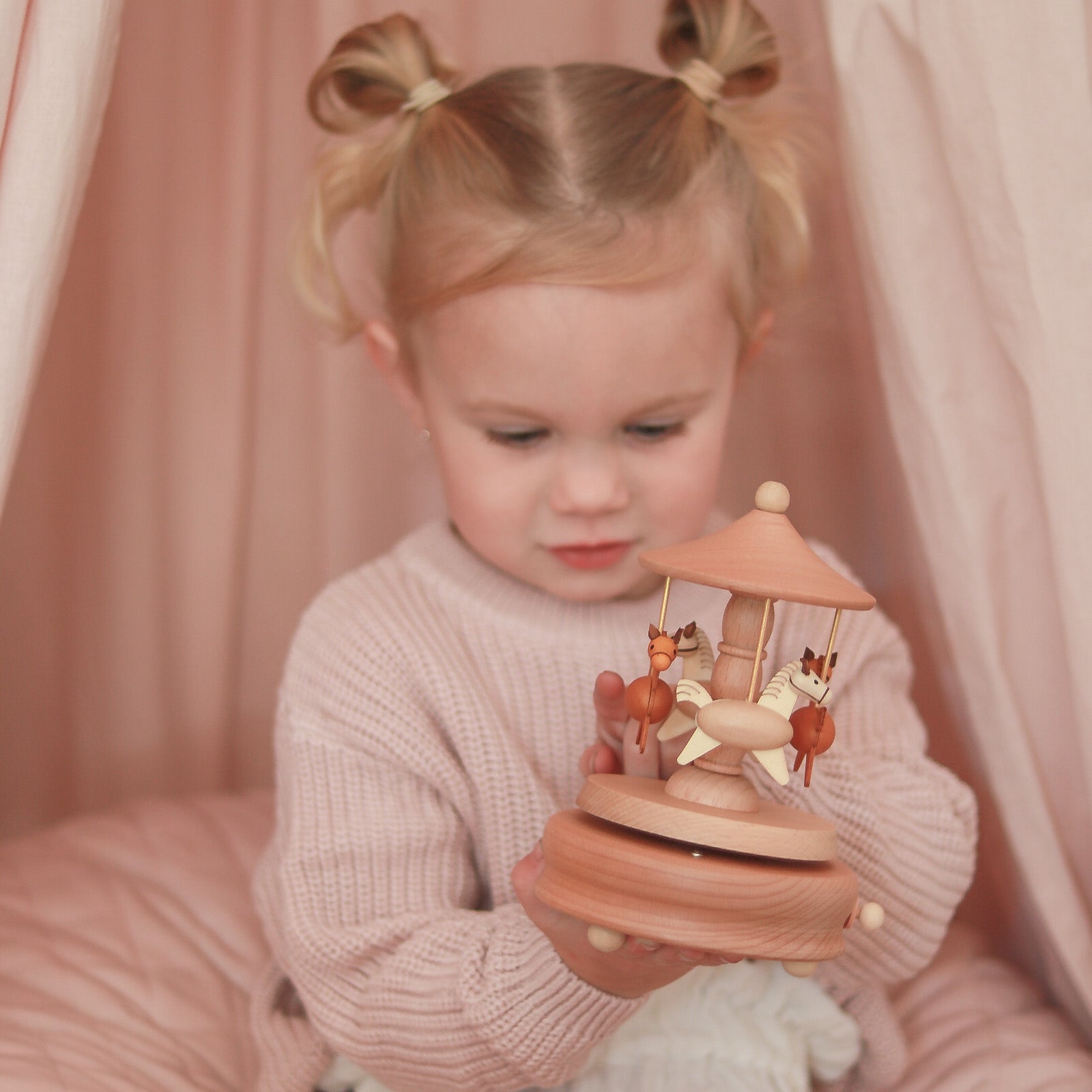 Carousel - Spinning Horses
