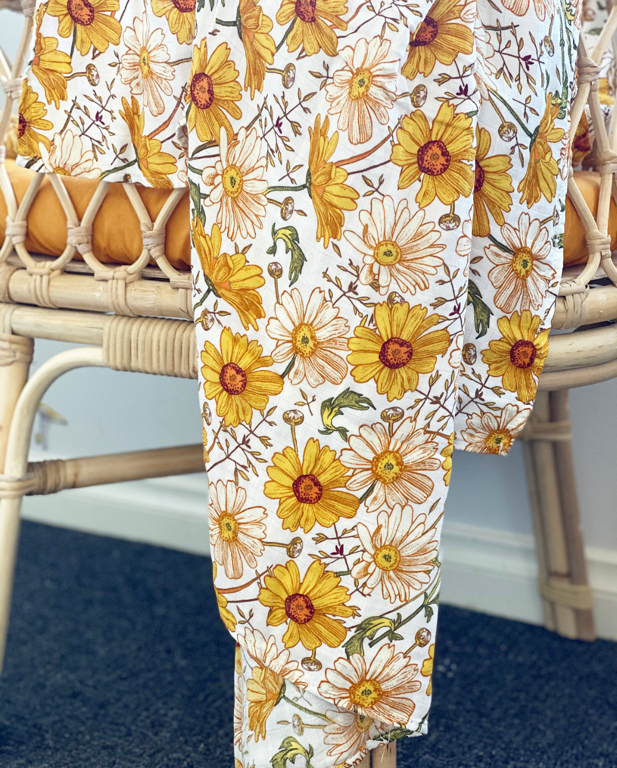 Muslin Wrap - Flower Garden
