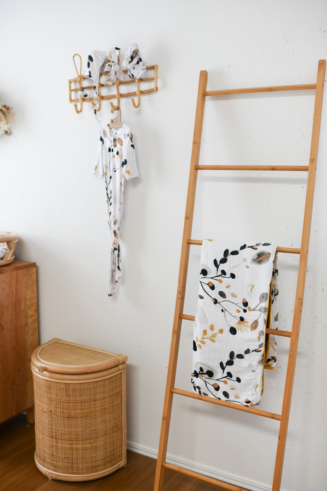 Muslin Cot Blanket - Golden Gum