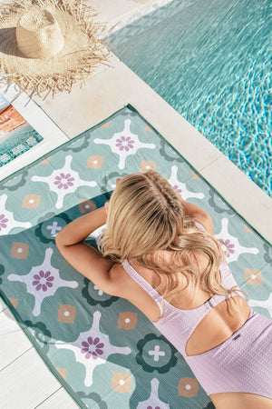 Sand Free Beach Towel - Green Sea - Standard Size