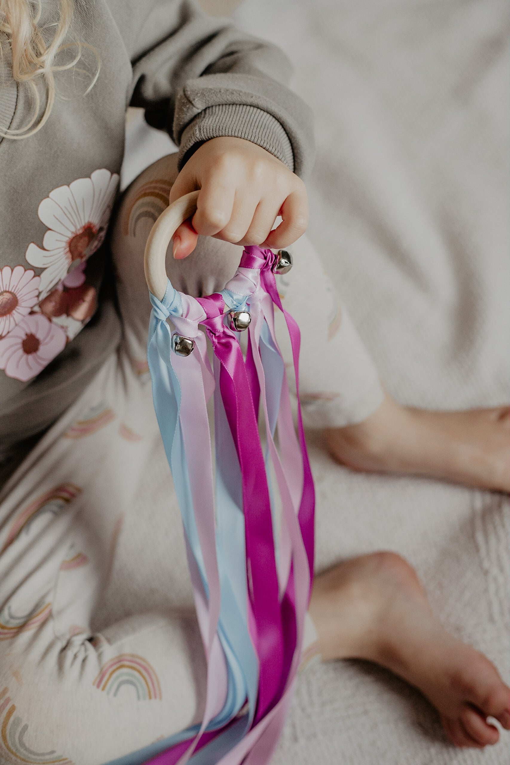 Ribbon Hand Kite - Blue & Purple