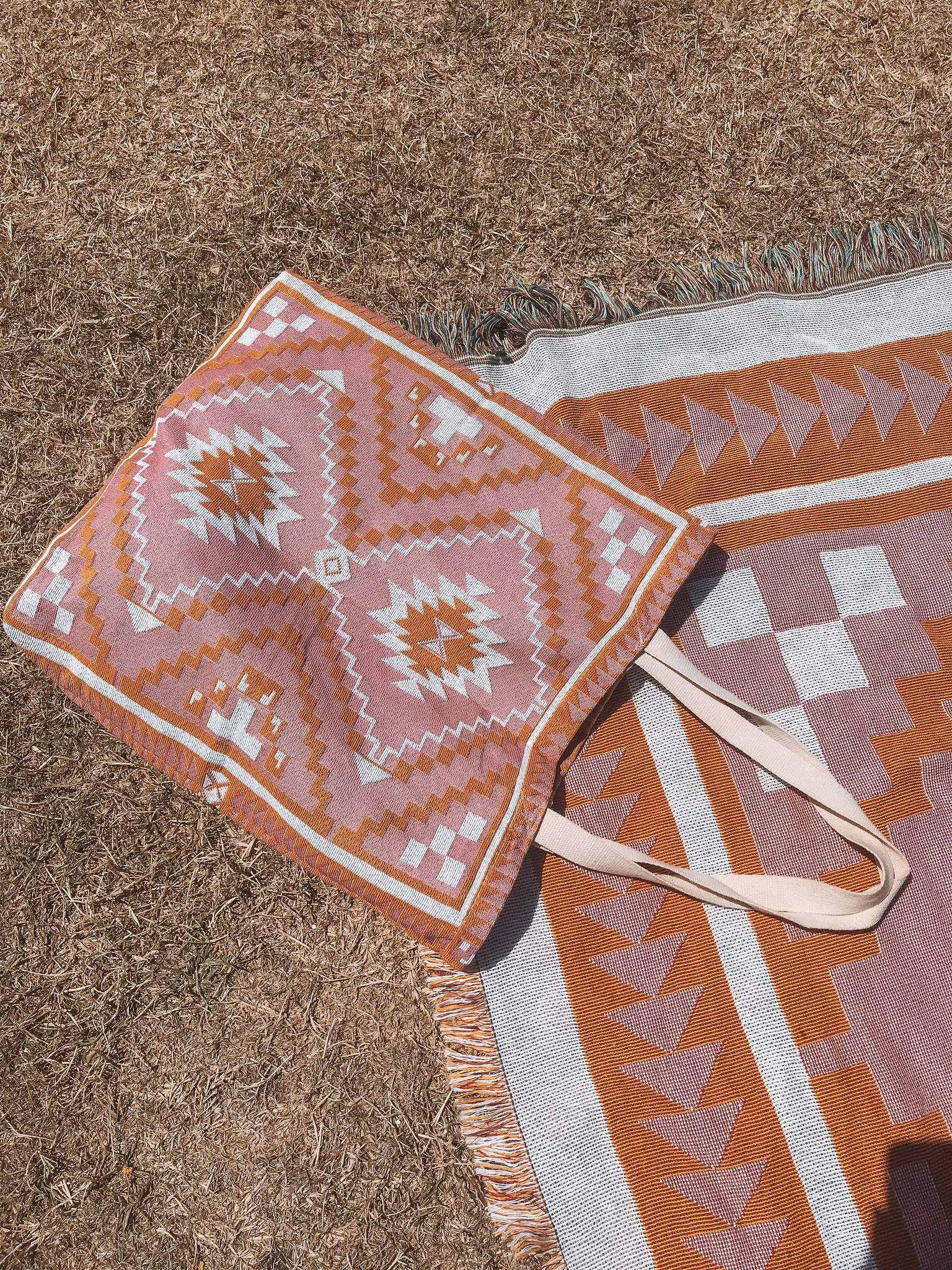 Coral Tote