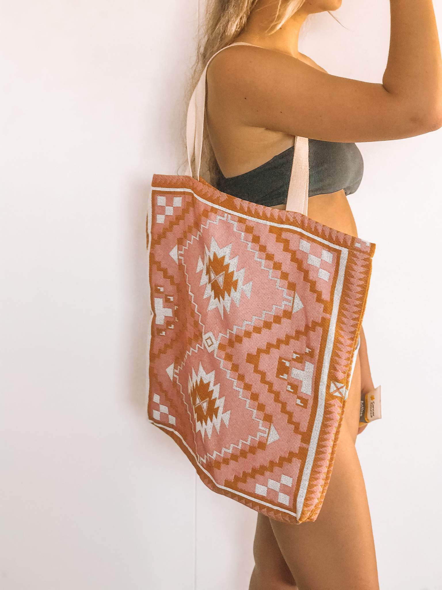 Coral Tote