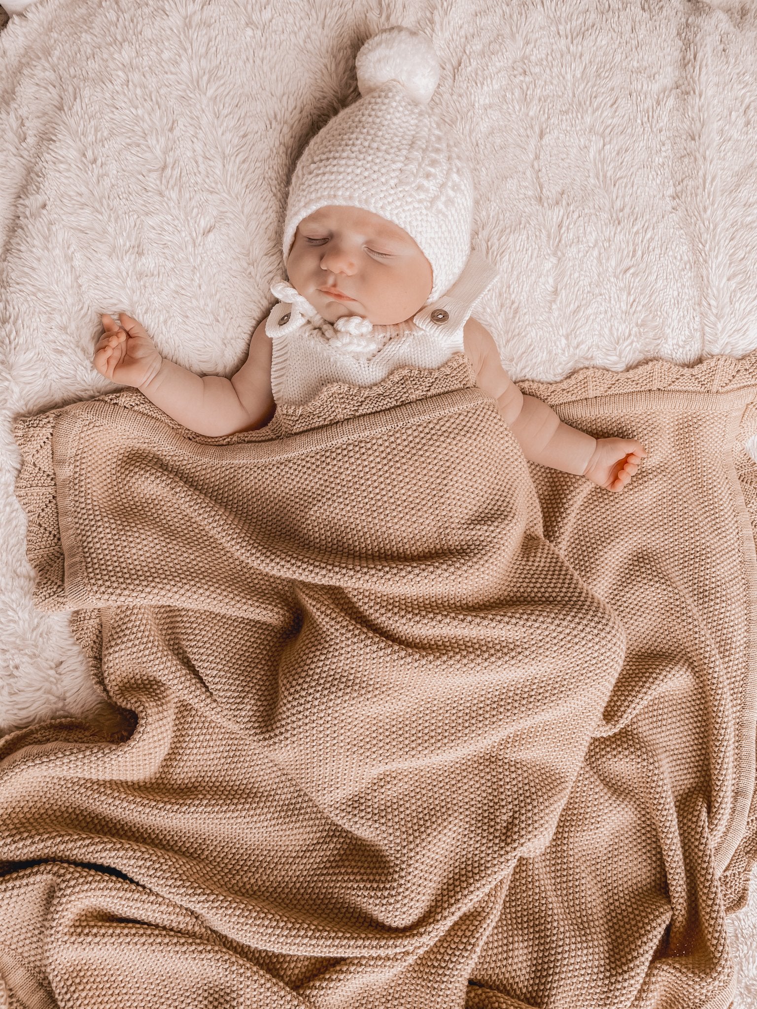 Heirloom Blanket - Caramel