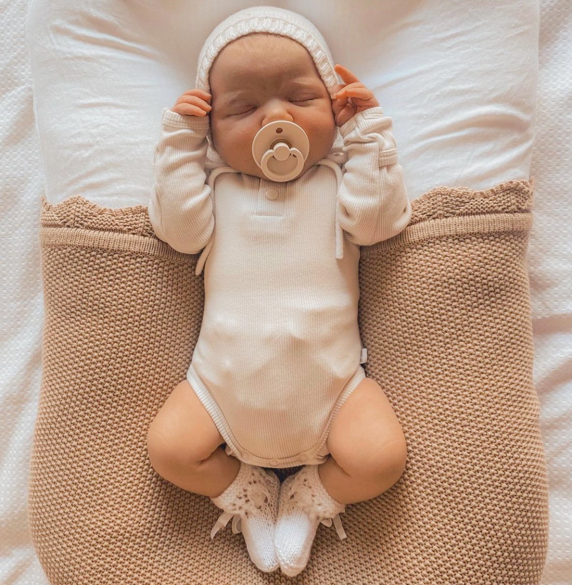 Heirloom Blanket - Caramel