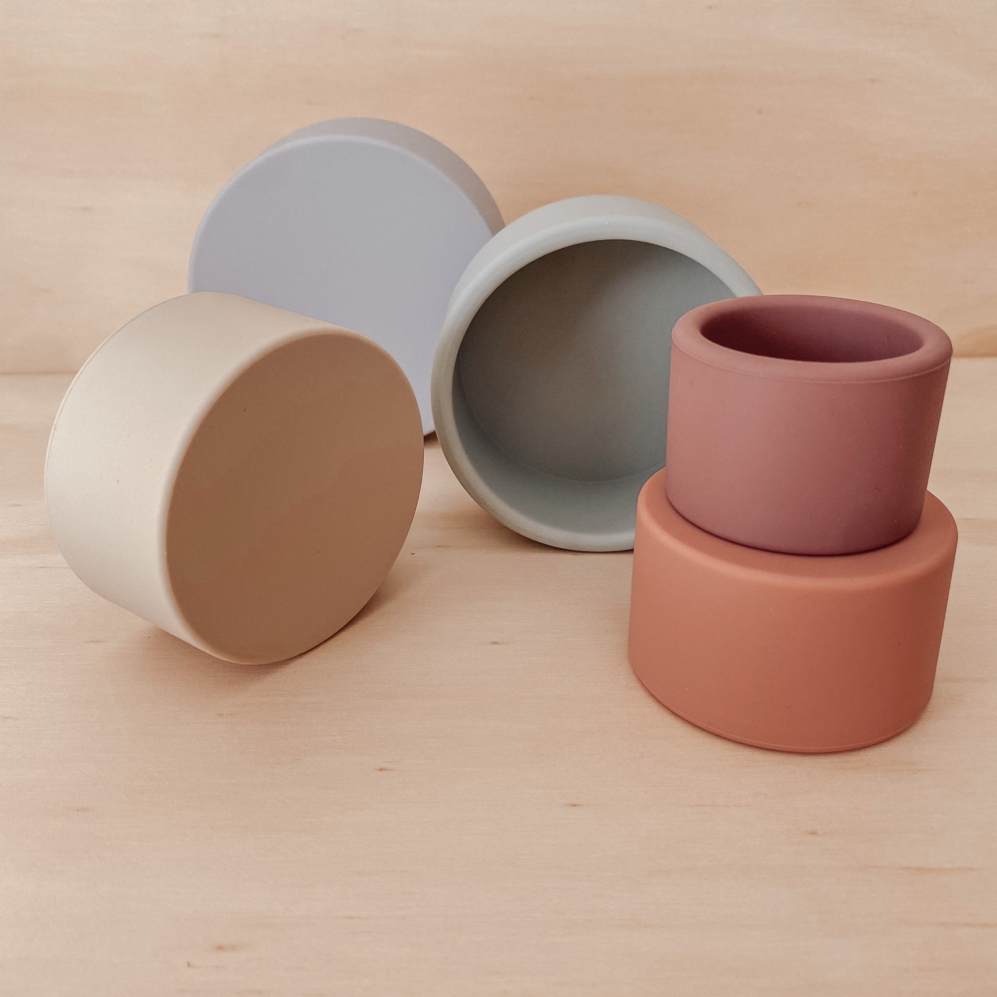 Stacking and Nesting Bowls