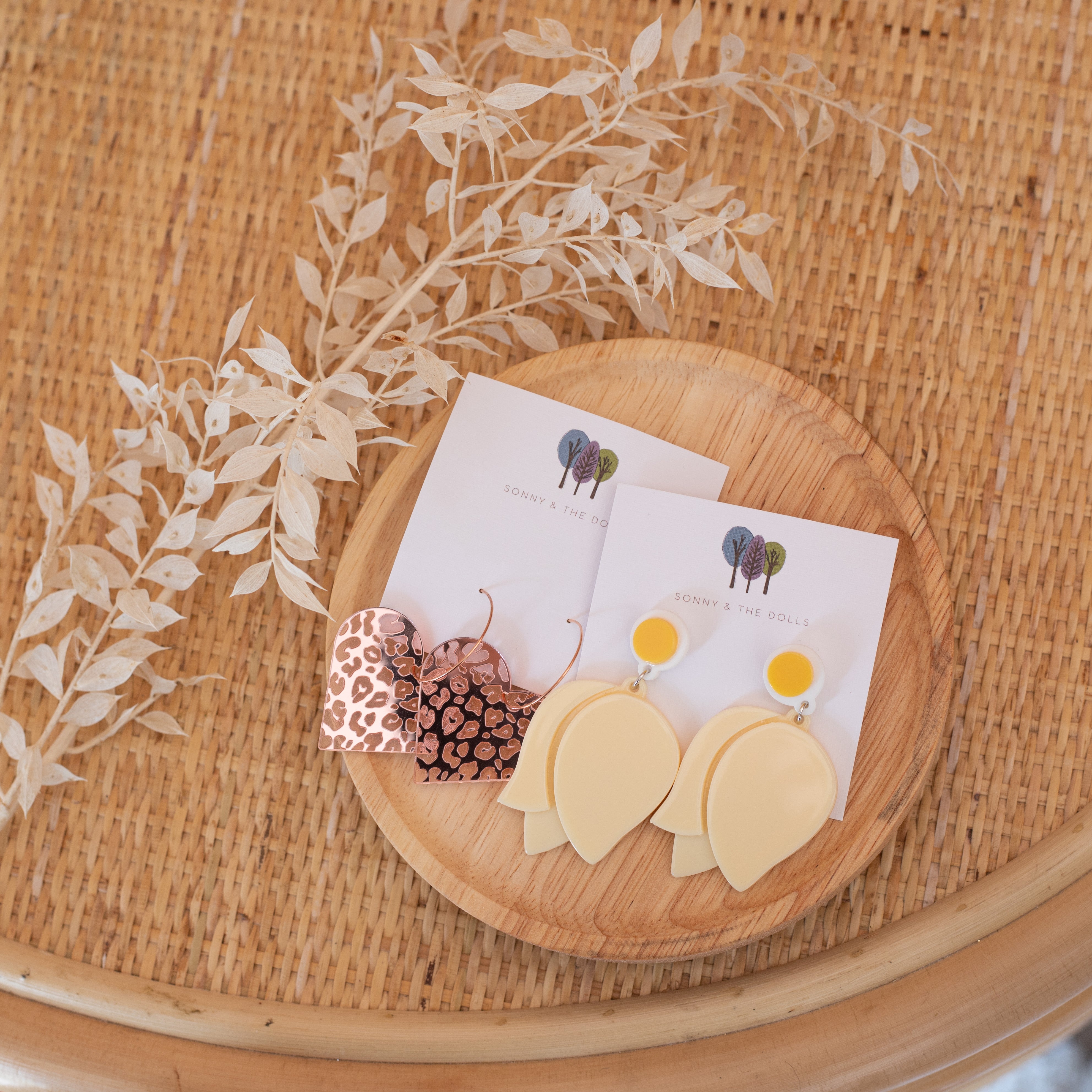Statement Dangles - Cream